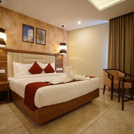 Hotel Delight مومباي المظهر الخارجي الصورة